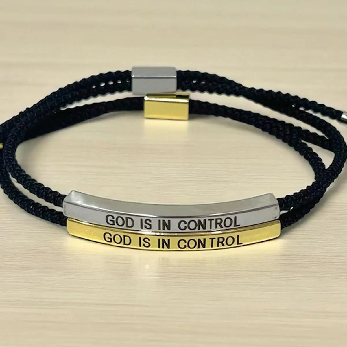 Pulsera “Dios Tiene el Control” – Regalo Cristiano
